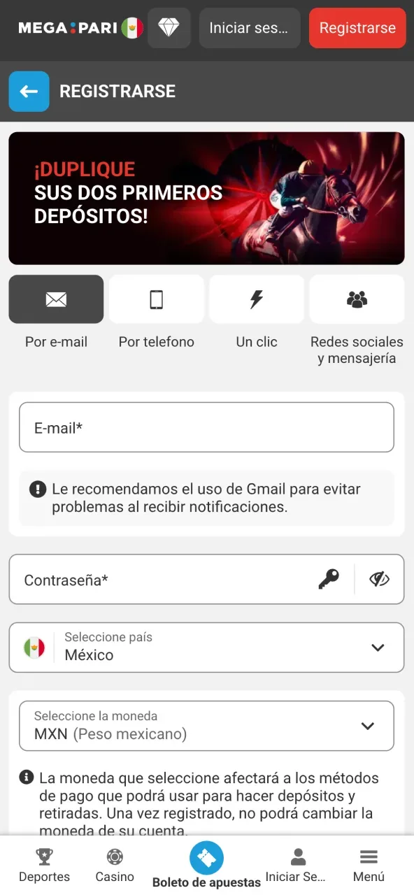 Registro por correo con el selector de país en México y el de moneda en peso mexicano, y el aviso de que la moneda no se cambia después.